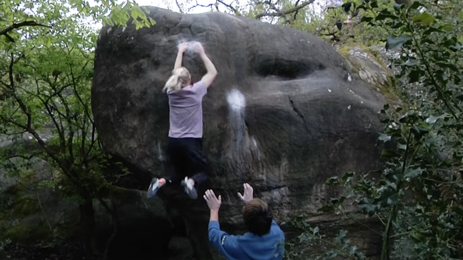 Janja Climbing in Fontainebleau